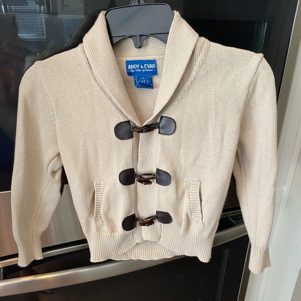 Boys toggle sweater 3T